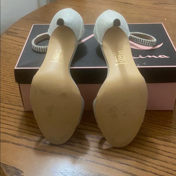 Heels - Picture 2 of 5